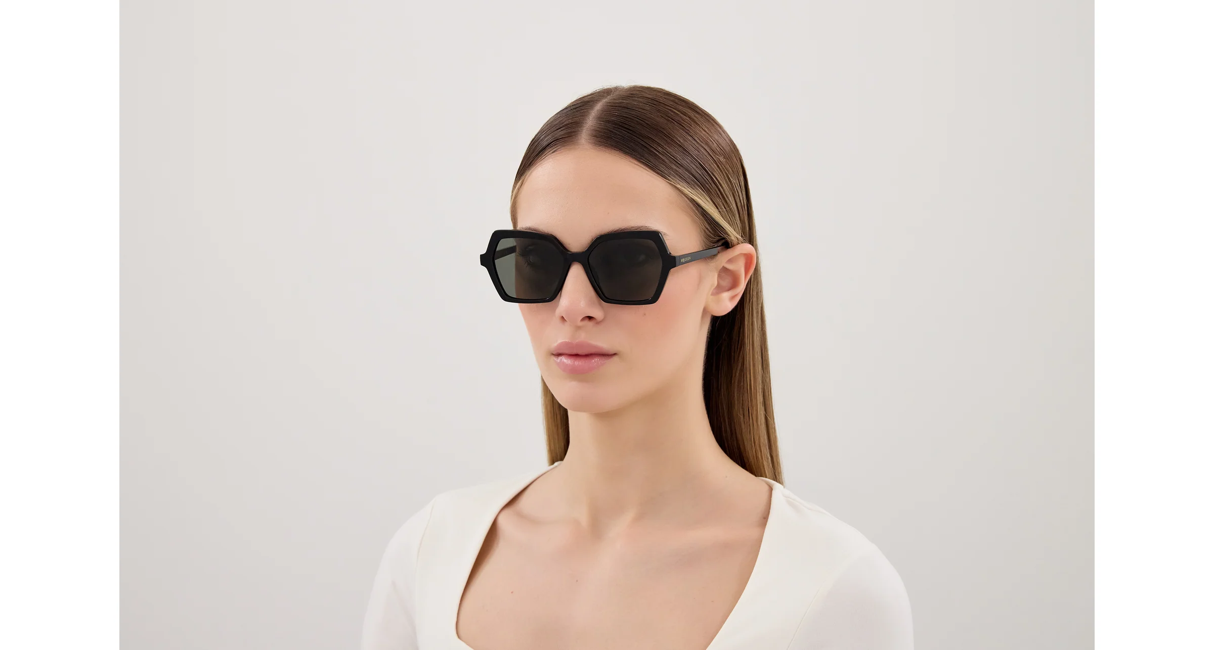 Alexander McQueen AM0537S - Image 7
