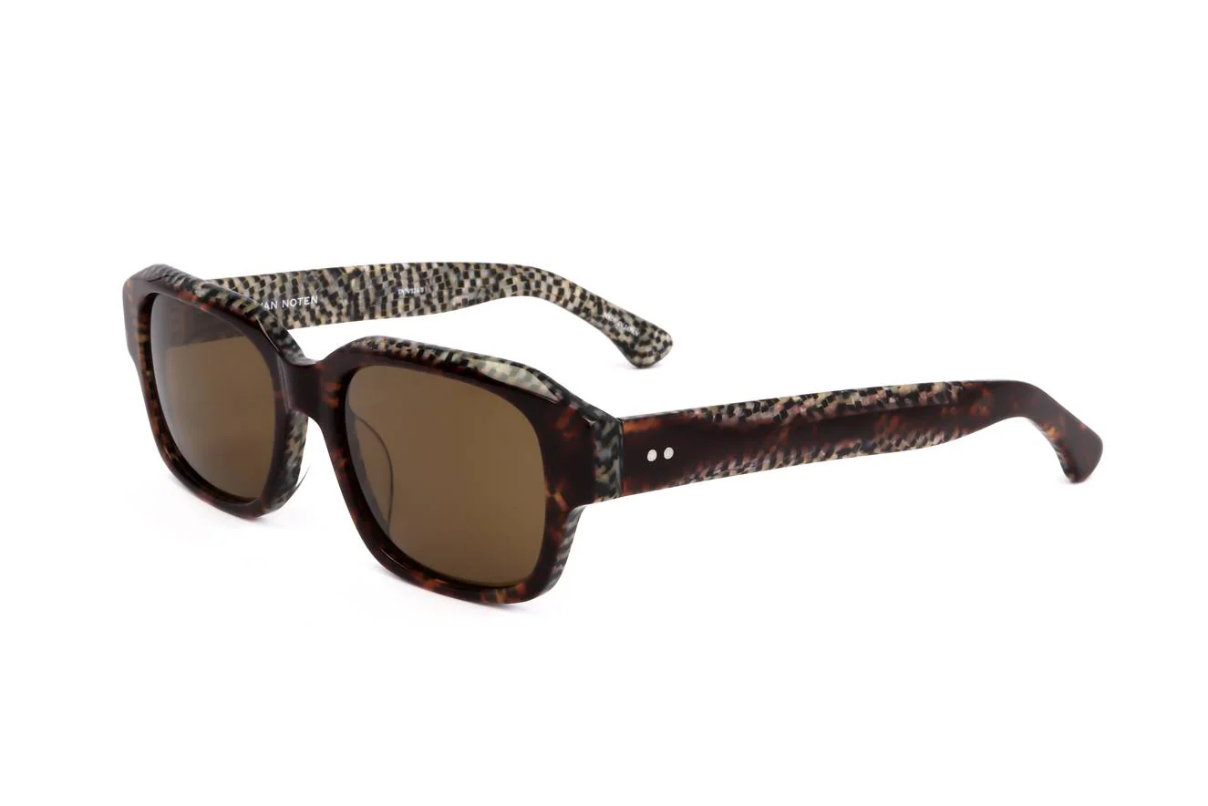 Dries Van Noten by Linda Farrow DVN124