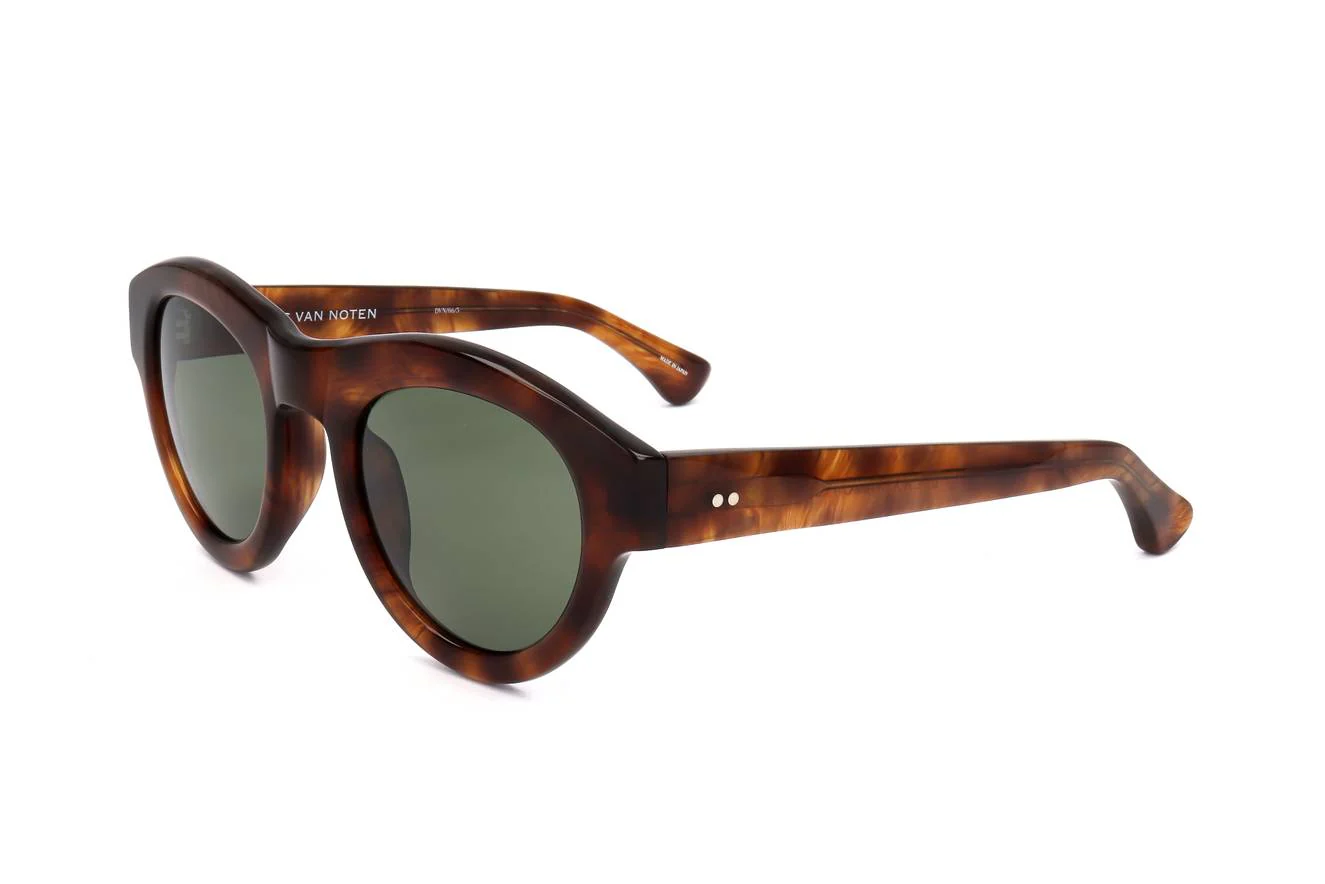 Dries Van Noten by Linda Farrow DVN66