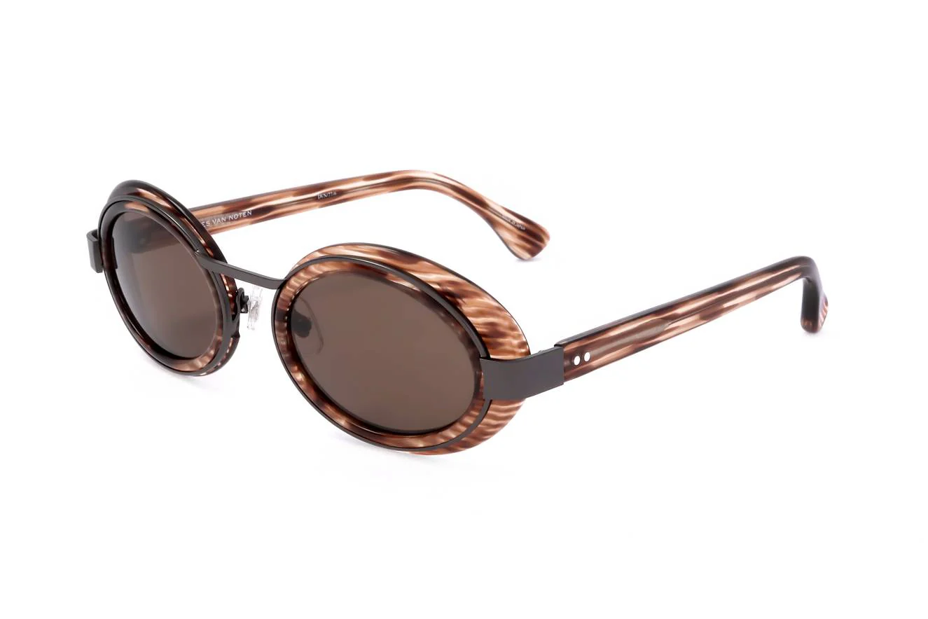 Dries Van Noten by Linda Farrow DVN77 C6